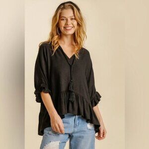 Umgee linen blend tassel tie ruffle hem top size M